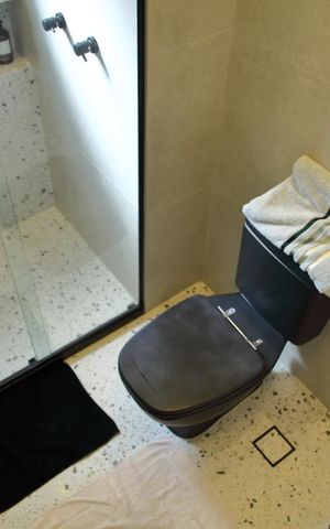 Apartamento para alugar com 93m², 2 quartos e 2 vagasSuíte  - Banheiro 