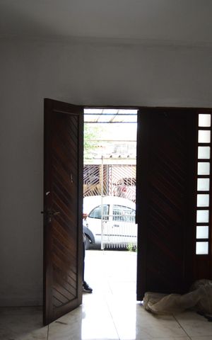 Casa à venda com 220m², 2 quartos e 1 vagaSala