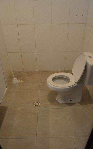 Casa à venda com 220m², 2 quartos e 1 vagaBanheiro Social