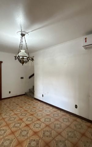 Casa para alugar com 390m², 4 quartos e 2 vagas Casa para alugar com 390m², 4 quartos e 2 vagasSala