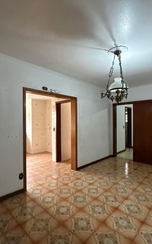 Casa para alugar com 390m², 4 quartos e 2 vagas Casa para alugar com 390m², 4 quartos e 2 vagasSala