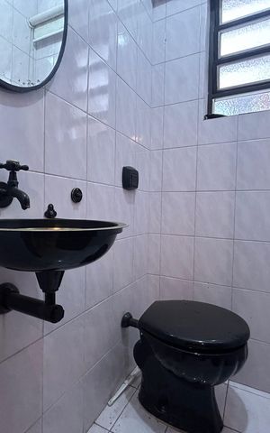Casa para alugar com 390m², 4 quartos e 2 vagas Casa para alugar com 390m², 4 quartos e 2 vagasLavabo