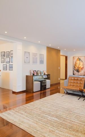 Apartamento à venda com 280m², 4 quartos e 3 vagasSala
