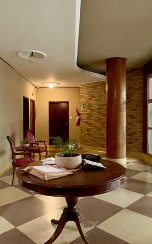 Apartamento à venda com 113m², 2 quartos e 1 vaga Apartamento à venda com 113m², 2 quartos e 1 vagaHall de entrada