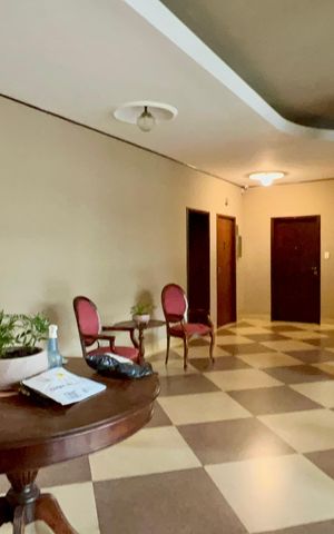 Apartamento à venda com 113m², 2 quartos e 1 vaga Apartamento à venda com 113m², 2 quartos e 1 vagaHall de entrada