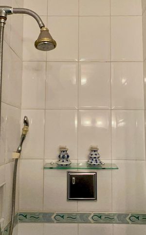 Apartamento à venda com 113m², 2 quartos e 1 vaga Apartamento à venda com 113m², 2 quartos e 1 vagaBanheiro