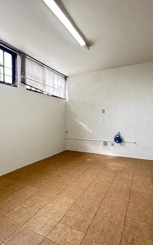 Casa para alugar com 406m², 8 quartos e 1 vaga Casa para alugar com 406m², 8 quartos e 1 vagaQuarto 6