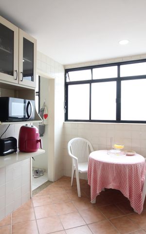 Apartamento à venda com 305m², 4 quartos e 2 vagasCozinha