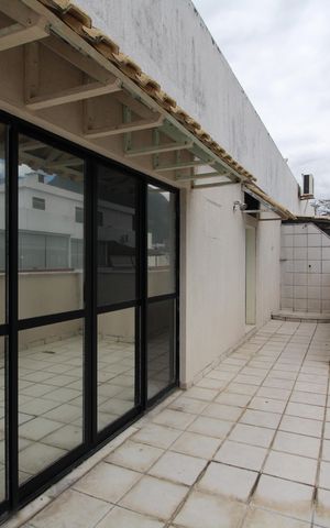 Apartamento à venda com 305m², 4 quartos e 2 vagasCobertura