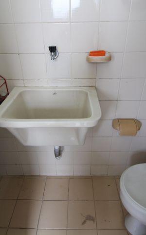 Apartamento à venda com 305m², 4 quartos e 2 vagasBanheiro de Serviço