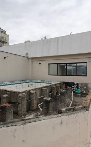Apartamento à venda com 305m², 4 quartos e 2 vagasCobertura