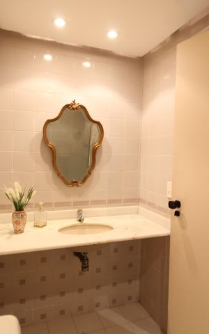 Apartamento à venda com 305m², 4 quartos e 2 vagasBanheiro Social 1