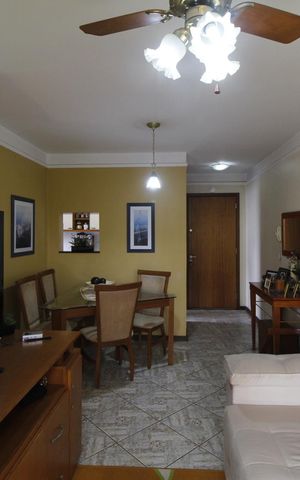 Apartamento à venda com 70m², 2 quartos e 1 vagaSala