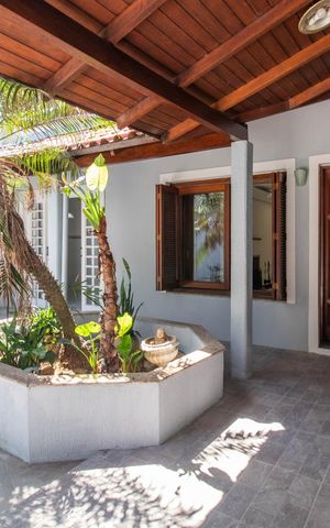 Casa para alugar com 341m², 3 quartos e 8 vagasEntrada