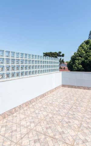 Casa para alugar com 341m², 3 quartos e 8 vagasTerraço