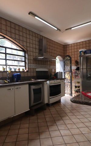 Casa para alugar com 560m², 7 quartos e 8 vagas Casa para alugar com 560m², 7 quartos e 8 vagasCozinha