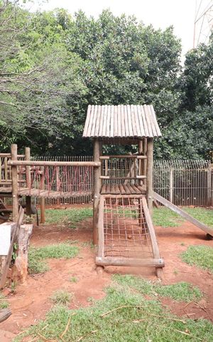 Casa para alugar com 560m², 7 quartos e 8 vagas Casa para alugar com 560m², 7 quartos e 8 vagasPlayground