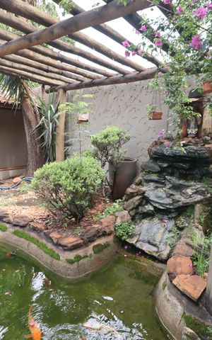 Casa para alugar com 560m², 7 quartos e 8 vagas Casa para alugar com 560m², 7 quartos e 8 vagasLago
