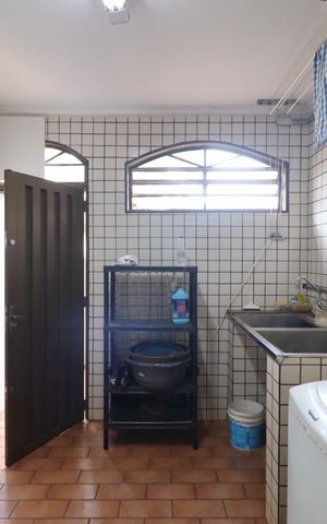 Casa para alugar com 560m², 7 quartos e 8 vagas Casa para alugar com 560m², 7 quartos e 8 vagasÁrea de serviço 2