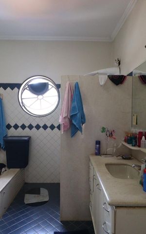 Casa para alugar com 560m², 7 quartos e 8 vagas Casa para alugar com 560m², 7 quartos e 8 vagasBanheiro da Suíte 3
