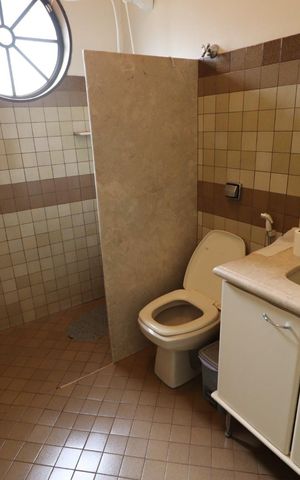 Casa para alugar com 560m², 7 quartos e 8 vagas Casa para alugar com 560m², 7 quartos e 8 vagasBanheiro da Suíte 4