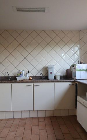 Casa para alugar com 560m², 7 quartos e 8 vagas Casa para alugar com 560m², 7 quartos e 8 vagasCozinha 2