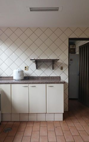 Casa para alugar com 560m², 7 quartos e 8 vagas Casa para alugar com 560m², 7 quartos e 8 vagasCozinha 2