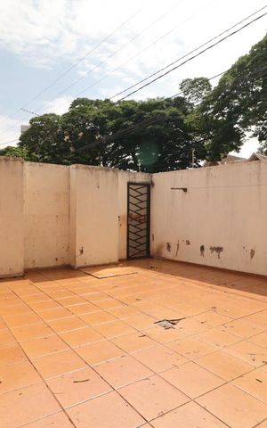 Casa para alugar com 560m², 7 quartos e 8 vagas Casa para alugar com 560m², 7 quartos e 8 vagasÁrea de Serviço