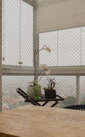 Apartamento à venda com 128m², 3 quartos e 3 vagas Apartamento à venda com 128m², 3 quartos e 3 vagasVaranda