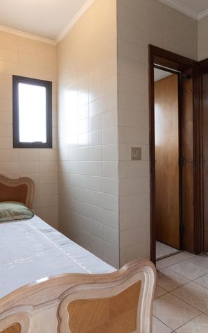 Apartamento à venda com 260m², 4 quartos e 4 vagasQuarto de Serviço 