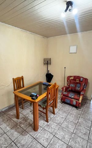 Casa à venda com 250m², 1 quarto e sem vagaSala