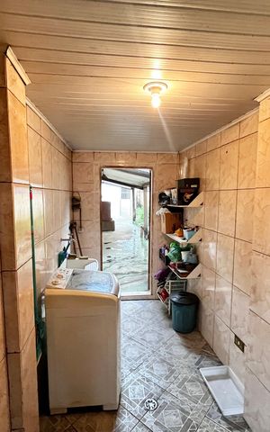 Casa à venda com 250m², 1 quarto e sem vagaLavanderia