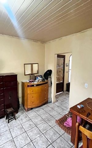 Casa à venda com 250m², 1 quarto e sem vagaQuarto