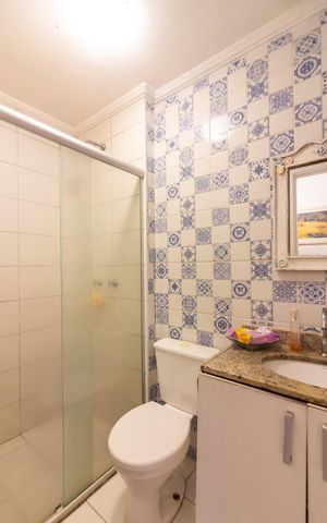 Apartamento à venda com 57m², 2 quartos e 1 vaga Apartamento à venda com 57m², 2 quartos e 1 vagaBanheiro