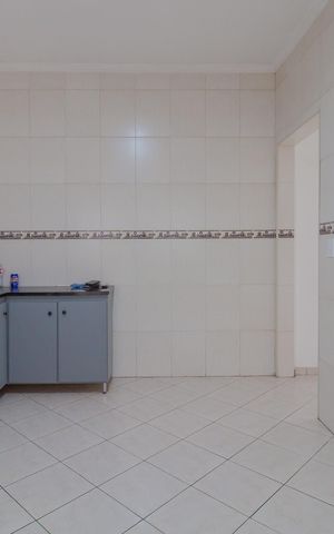 Casa para alugar com 140m², 2 quartos e 2 vagas Casa para alugar com 140m², 2 quartos e 2 vagasCozinha