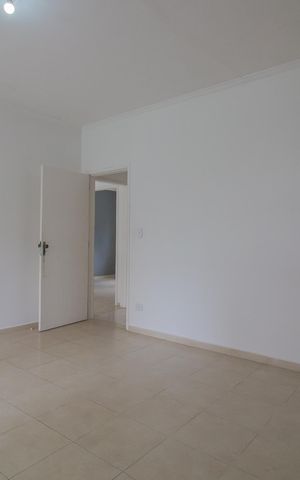 Casa para alugar com 140m², 2 quartos e 2 vagas Casa para alugar com 140m², 2 quartos e 2 vagasSuíte