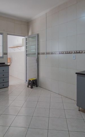 Casa para alugar com 140m², 2 quartos e 2 vagas Casa para alugar com 140m², 2 quartos e 2 vagasCozinha