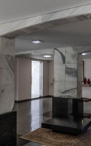 Apartamento à venda com 120m², 4 quartos e 2 vagas Apartamento à venda com 120m², 4 quartos e 2 vagasHall de entrada