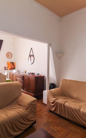 Casa à venda com 210m², 2 quartos e 1 vagaSala
