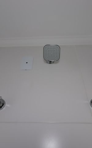 Apartamento à venda com 55m², 2 quartos e 2 vagasBanheiro Social - Chuveiro
