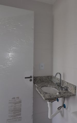 Apartamento à venda com 55m², 2 quartos e 2 vagasBanheiro Social