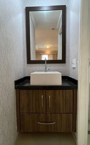 Apartamento à venda com 57m², 2 quartos e 2 vagas Apartamento à venda com 57m², 2 quartos e 2 vagasBanheiro