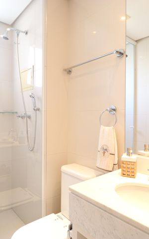 Apartamento para alugar com 187m², 3 quartos e 3 vagasBanheiro da Suíte 2