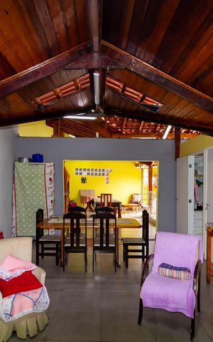 Casa à venda com 195m², 3 quartos e 2 vagas Casa à venda com 195m², 3 quartos e 2 vagasVaranda gourmet