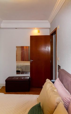 Casa à venda com 195m², 3 quartos e 2 vagas Casa à venda com 195m², 3 quartos e 2 vagasQuarto 3 - Suíte