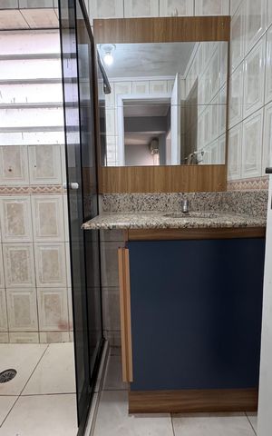 Apartamento à venda com 54m², 2 quartos e sem vaga Apartamento à venda com 54m², 2 quartos e sem vagaBanheiro Social