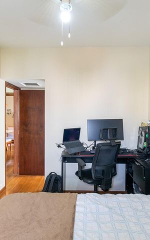 Apartamento à venda com 83m², 2 quartos e 2 vagas Apartamento à venda com 83m², 2 quartos e 2 vagasSuíte