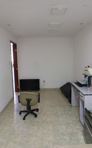 Casa à venda com 279m², 4 quartos e 3 vagasSala