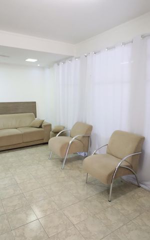 Casa à venda com 279m², 4 quartos e 3 vagasSala