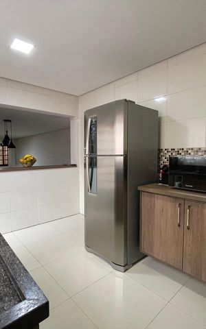 Casa à venda com 165m², 3 quartos e 2 vagas Casa à venda com 165m², 3 quartos e 2 vagasCozinha